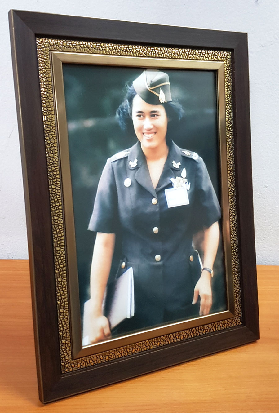 รูปสมเด็จพระเทพรัตนราชสุดาฯ สยามบรมราชกุมารี ทรงเครื่องแบบ เจ้าหญิงแห่งสยาม สุดคลาสสิค