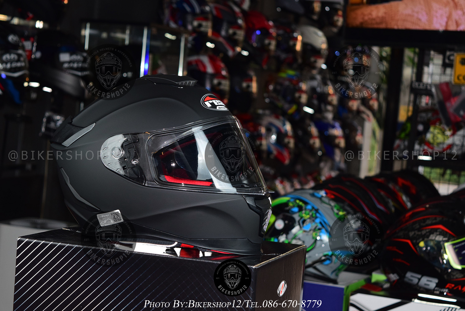 หมวกกันน็อค REAL รุ่น Hurricane สีดำด้าน