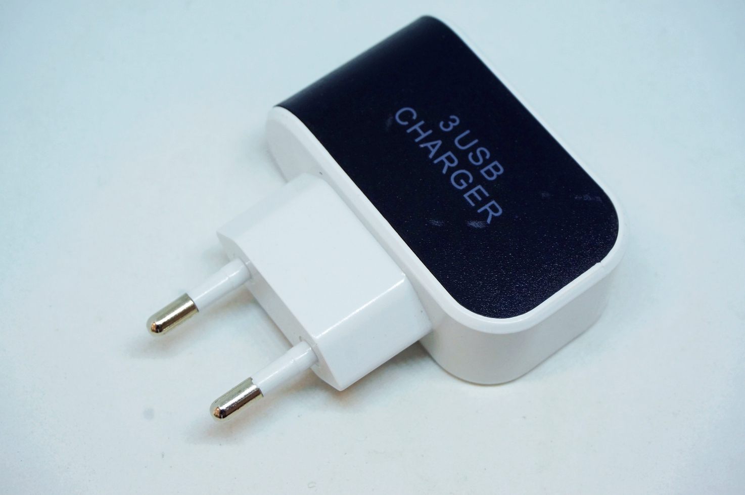 5V 3.1A usb adapter (3 ports)
