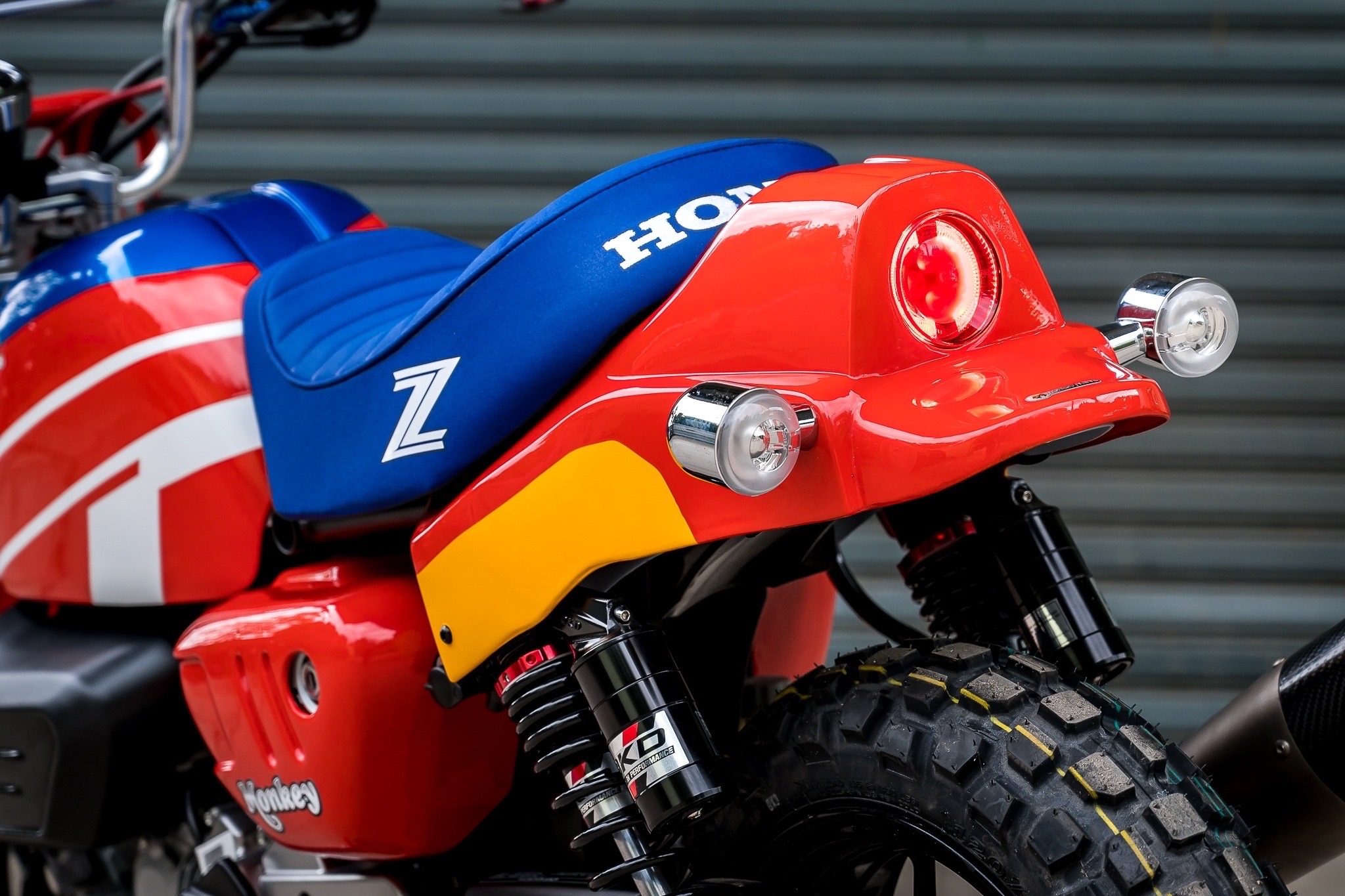 ชุดครอบท้ายพร้อมเบาะ Monqey king V.2 Monkey125 4700