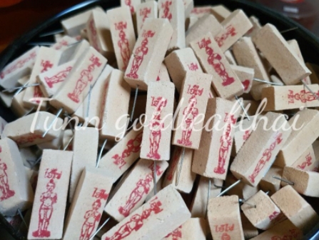 ธูปเสี่ยงโชค ไอ้ไข่วัดเจดีย์ ธูปหวย ธูปตัวเลข ผ่านพิธีแล้ว