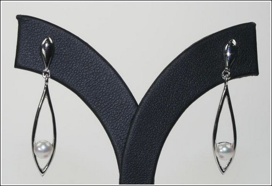 ต่างหูไข่มุกแท้