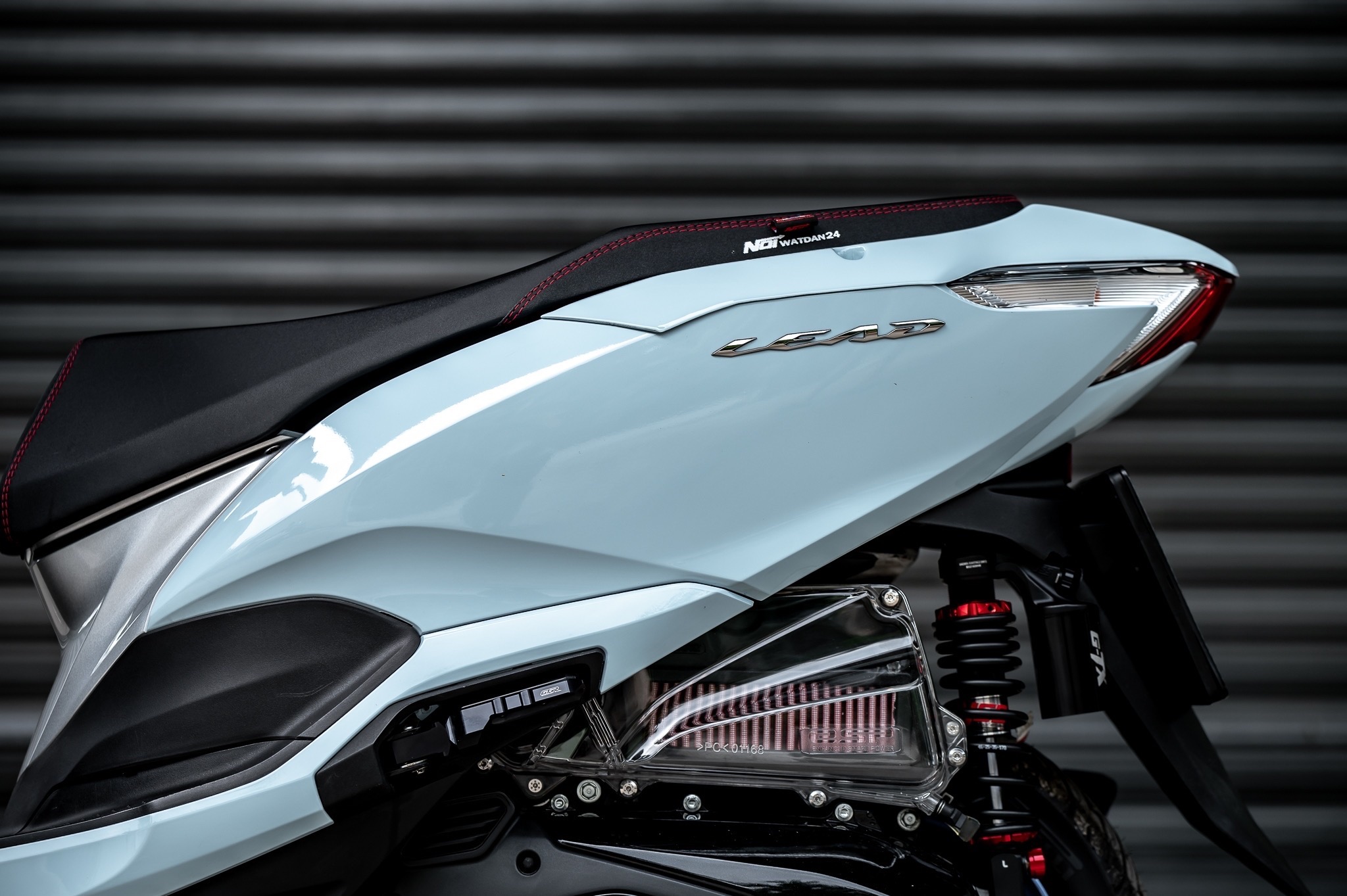 ครอบท้ายปิดรูกันตก Tail fairing cover 1400฿ ( สีพื้นพร้อมพ่น ) 1650฿ ( สีขาว , สีดำ )