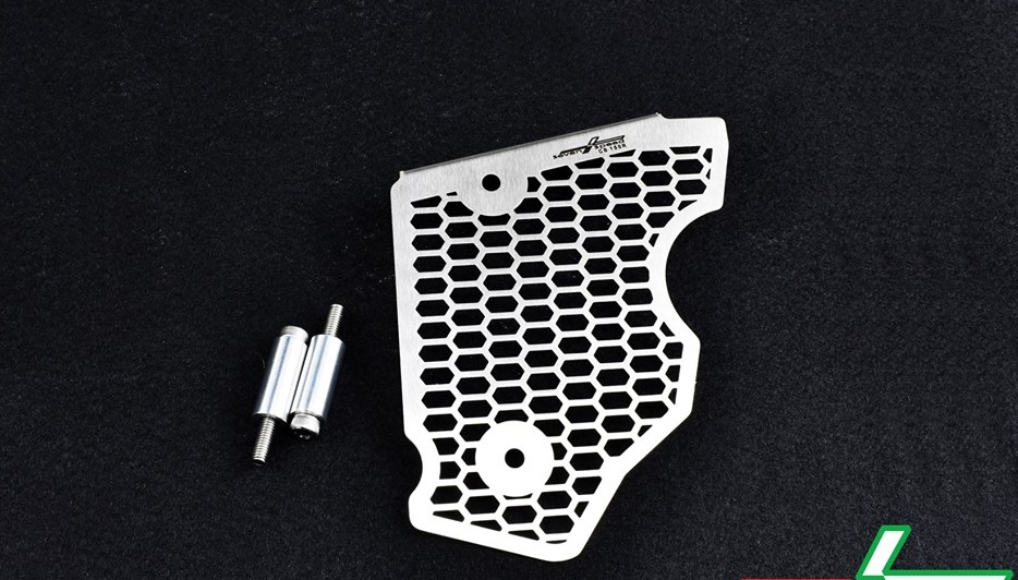 แผ่นบังสเตอร์หน้า งานสแตนเลส laser Honda CB150R SVENSPEED Stainless Sprocket cover for Honda CB150R ราคา450