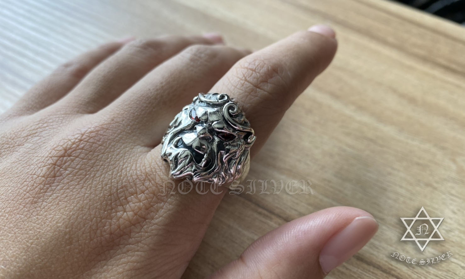แหวนเงินแท้ ราชาวานร ฝังตาสีแดง red eyes The Monkey King Sterling Silver 925 NSRG1802