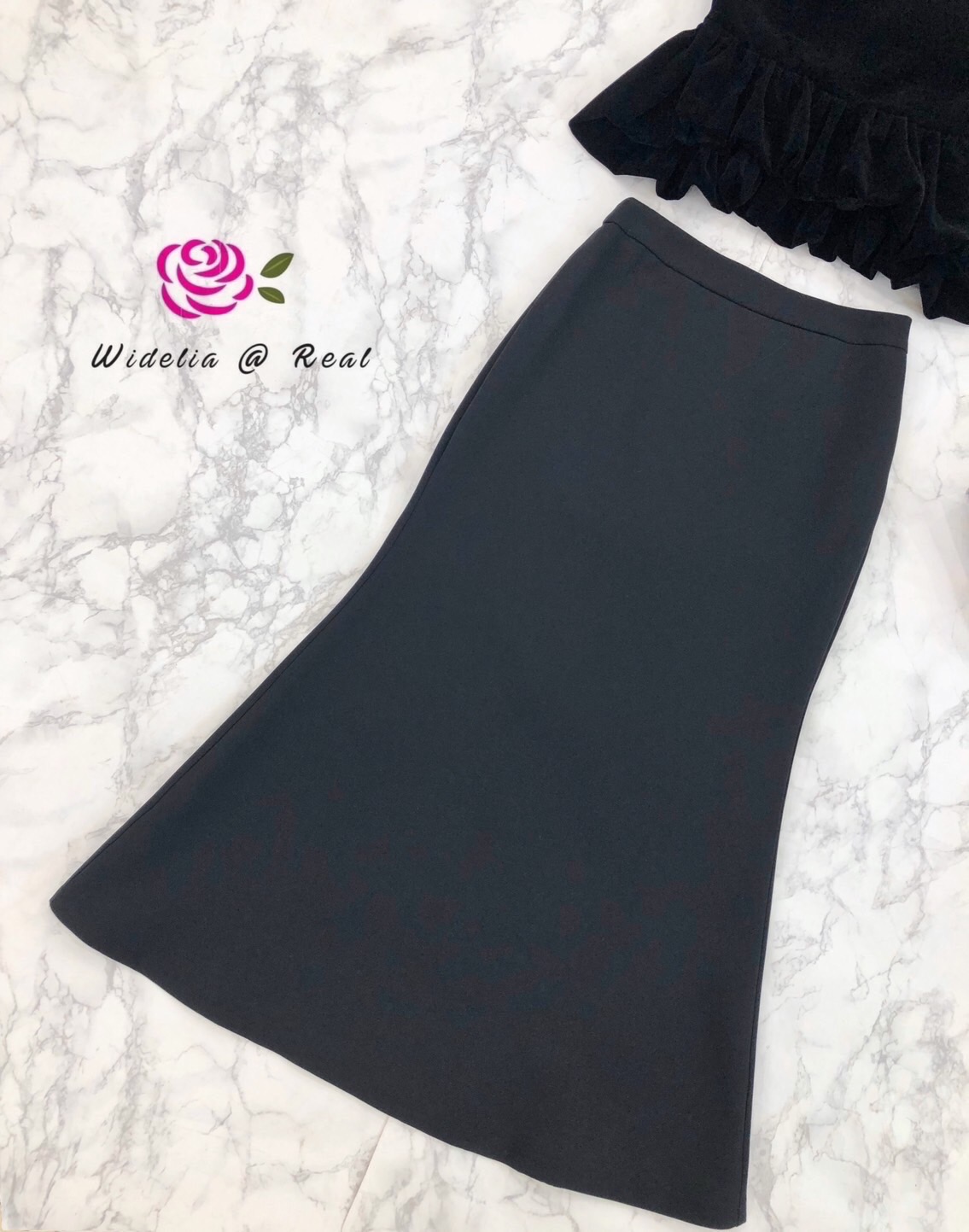 Korea Set เสื้อสายเดี่ยวกับกระโปรงยาว ตัวเสื้อผ้ากำมีหยี่