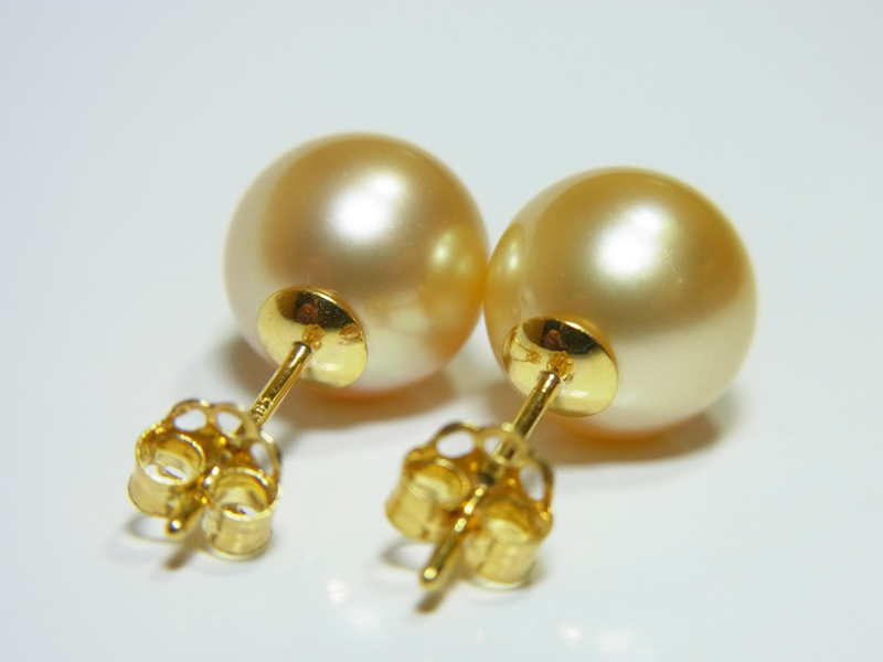 ต่างหูไข่มุก south sea 9-10 มิล ตัวเรือน 14k สีทองกลาง เกรด AAA
