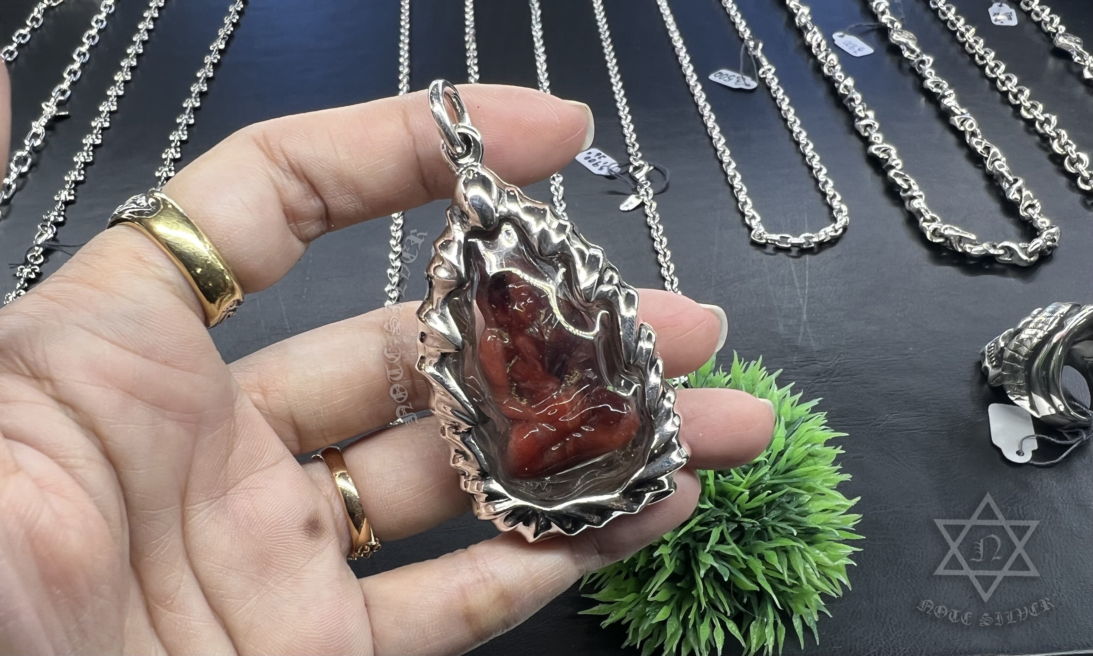 เลี่ยมกรอบพระเงินแท้ลายกราฟฟิกSterling Silver 925 NSSV3345