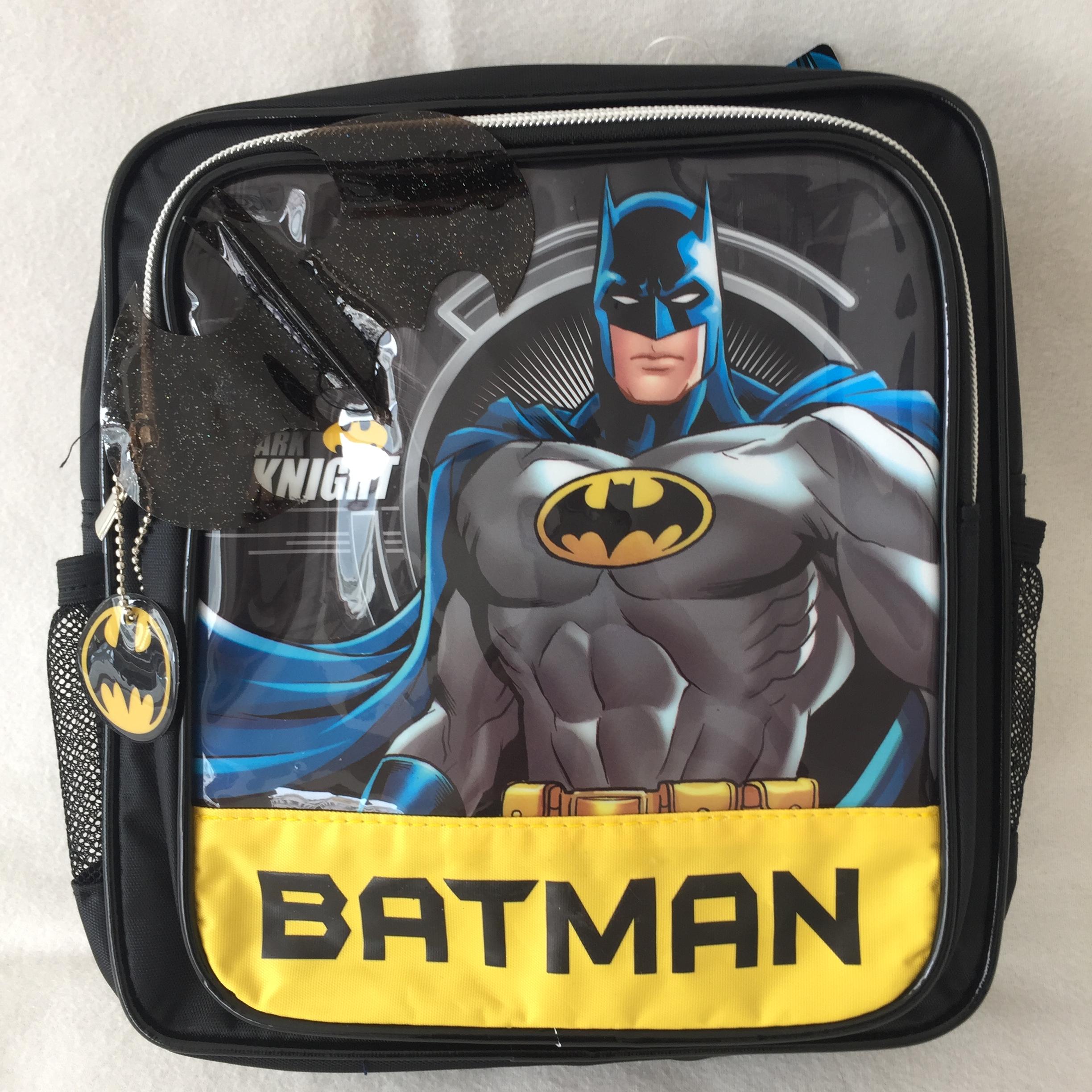 Batman กระเป๋าเป้ 12 นิ้ว แบทแมน ซูเปอร์แมน ซุปเปอร์แมน Batman Backpack กระเป๋าสะพาย กระเป๋านักเรียน กระเป๋าเด็ก ดำ 10 นิ้ว