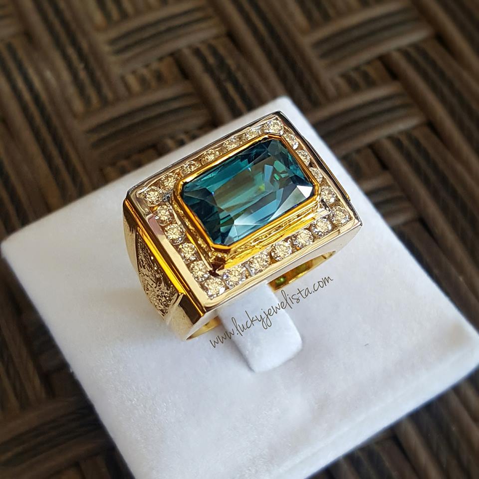 แหวนพลอยเพทายฟ้า Blue zircon ทอง90 เพชรแท้