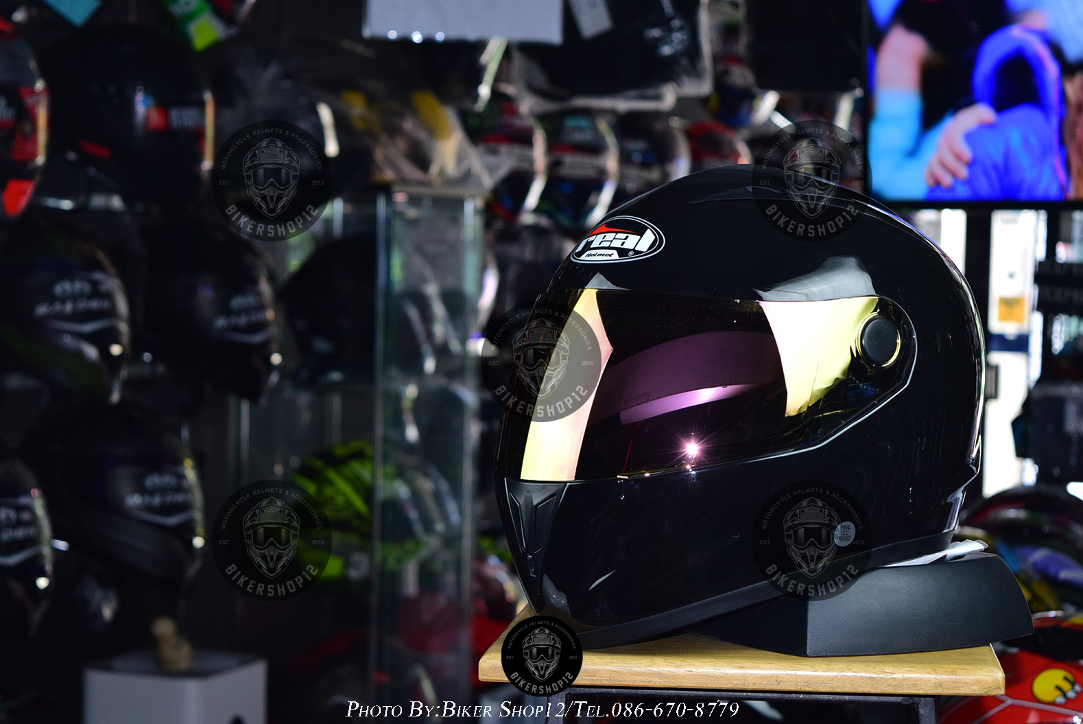 หมวกกันน็อคReal รุ่น Dawin สีดำเงา (สำหรับคนศีรษะใหญ่)