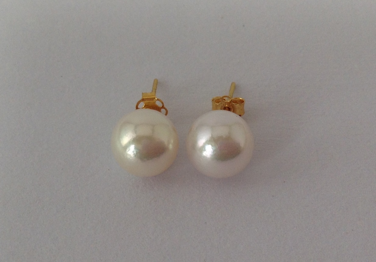 ต่างหูไข่มุกอะโกย่าญี่ปุ่นแท้ 9-9.5 มิล กลม ก้านทอง 14k AAA