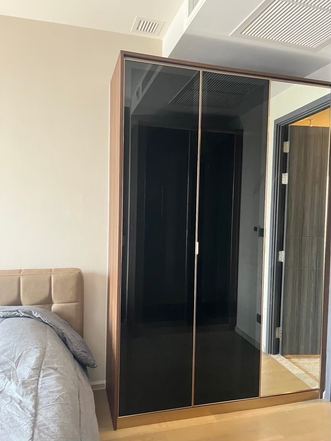 แอชตัน อโศก - ASHTON ASOKE (VIP)