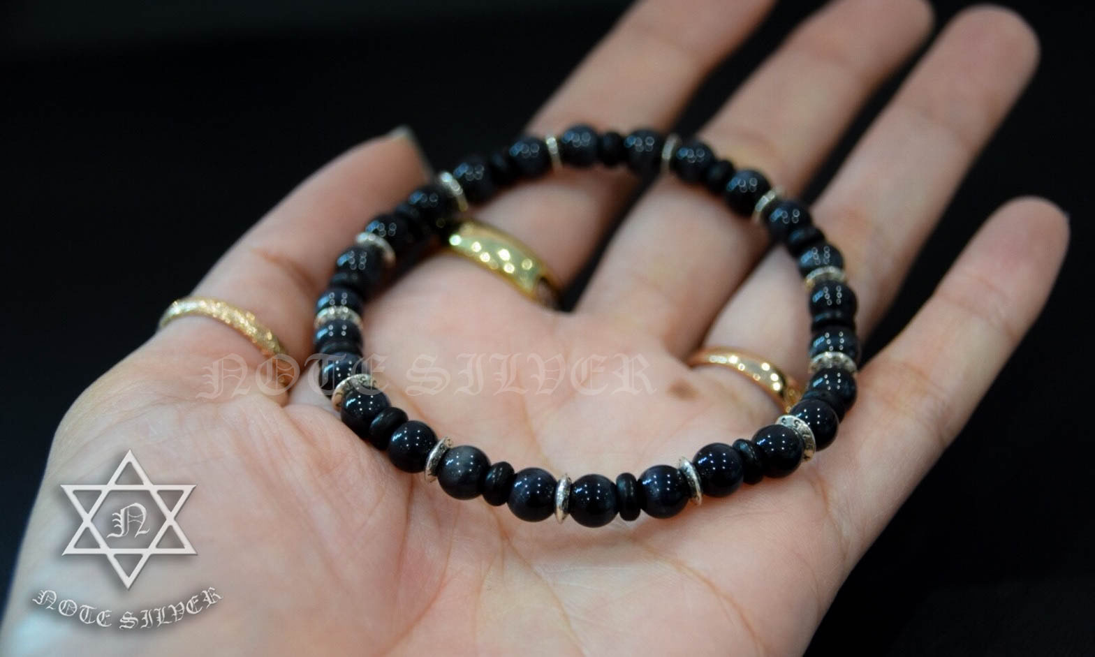 สร้อยข้อมือไทเกอร์อายส์ สลับเงินแท้และกะลาตาเดียว ปลุกเสกแล้ว วัดศีรษะทอง (วัดพระราหู) NSSV1713