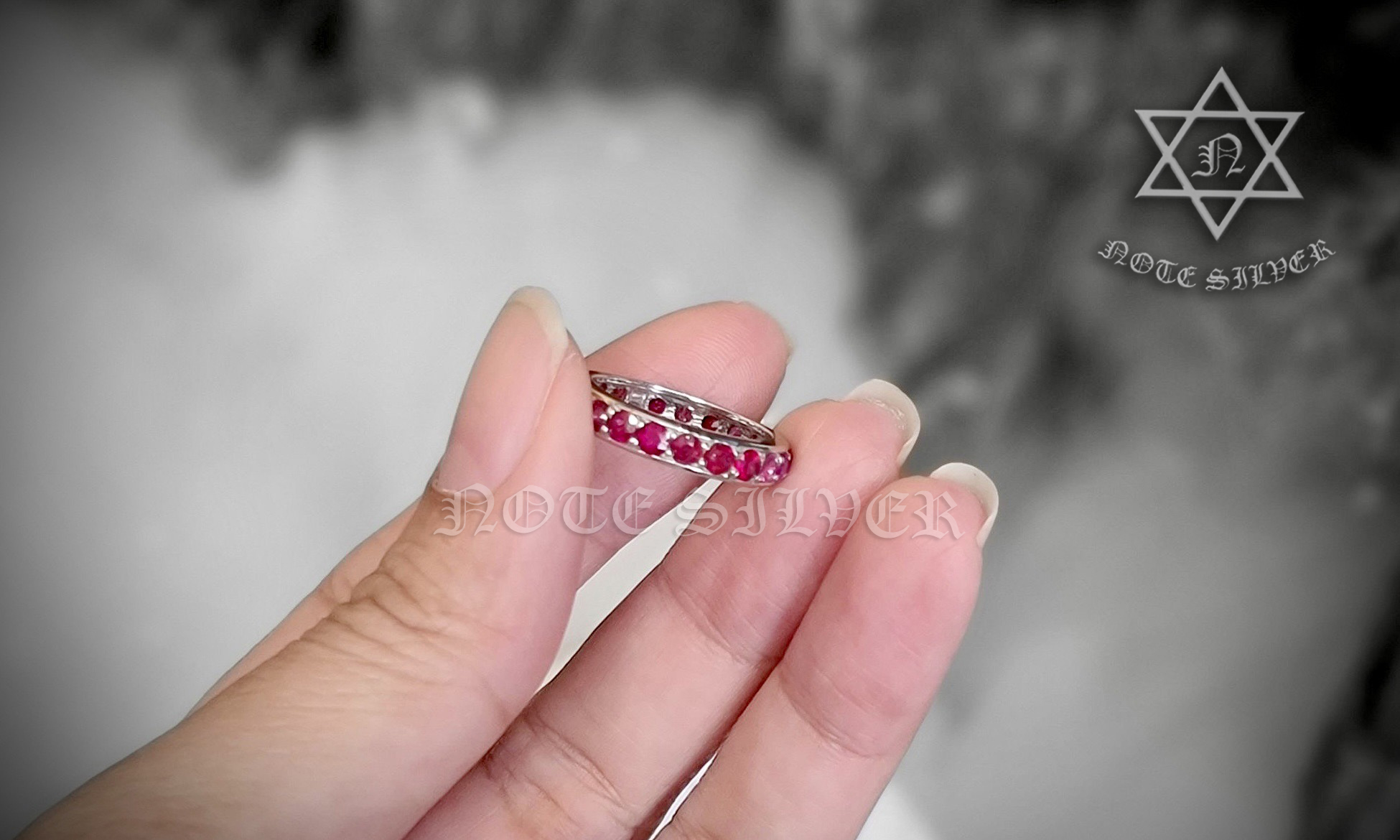 แหวนเงินแท้ ฝังทับทิมรอบวง Sterling silver 925 NSSV2969