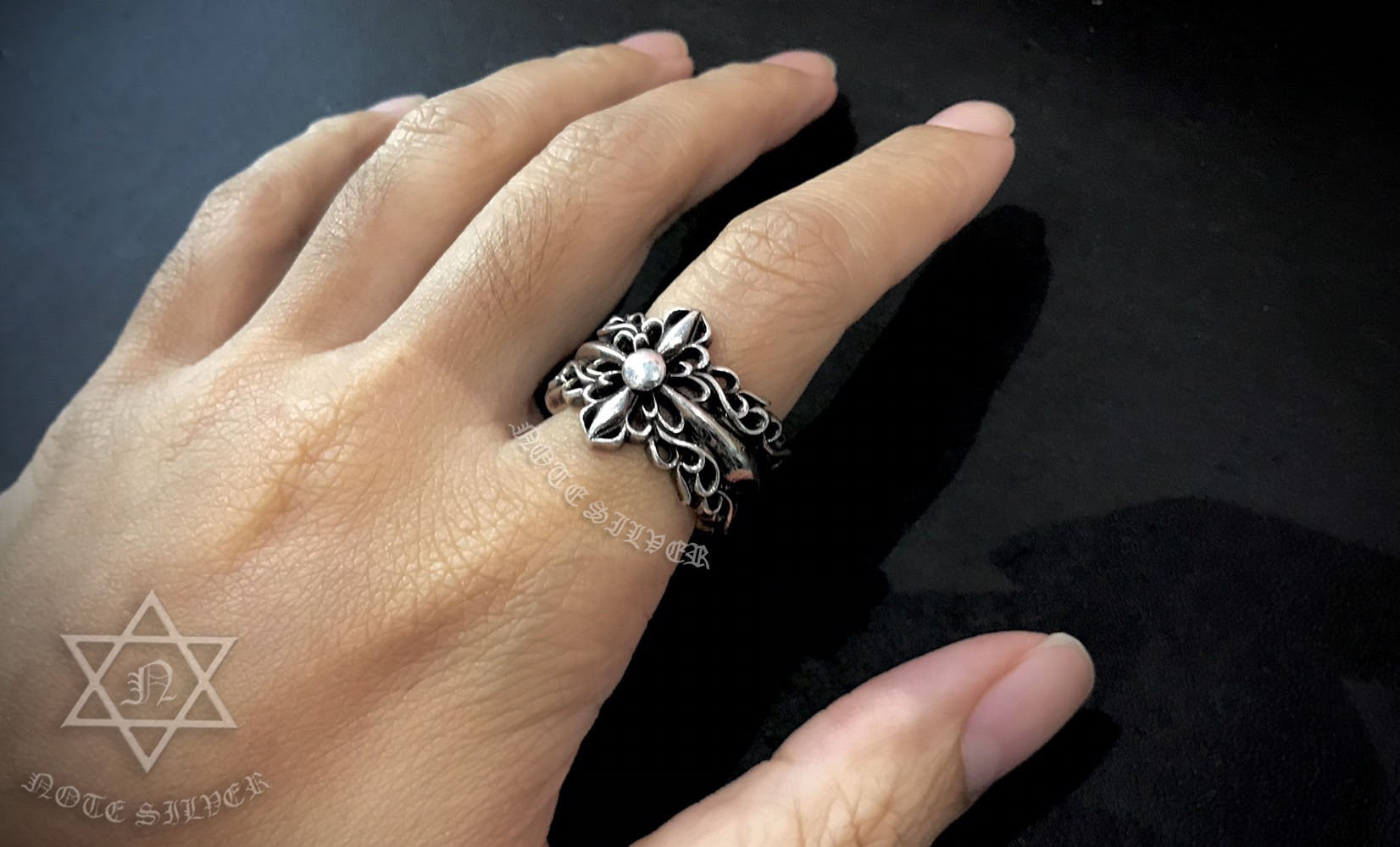 แหวนเงินแท้สไตล์โกธิค (รุ่นเล็ก)The Gothic Lover Filigree Sterling Silver 925 NSRG1990