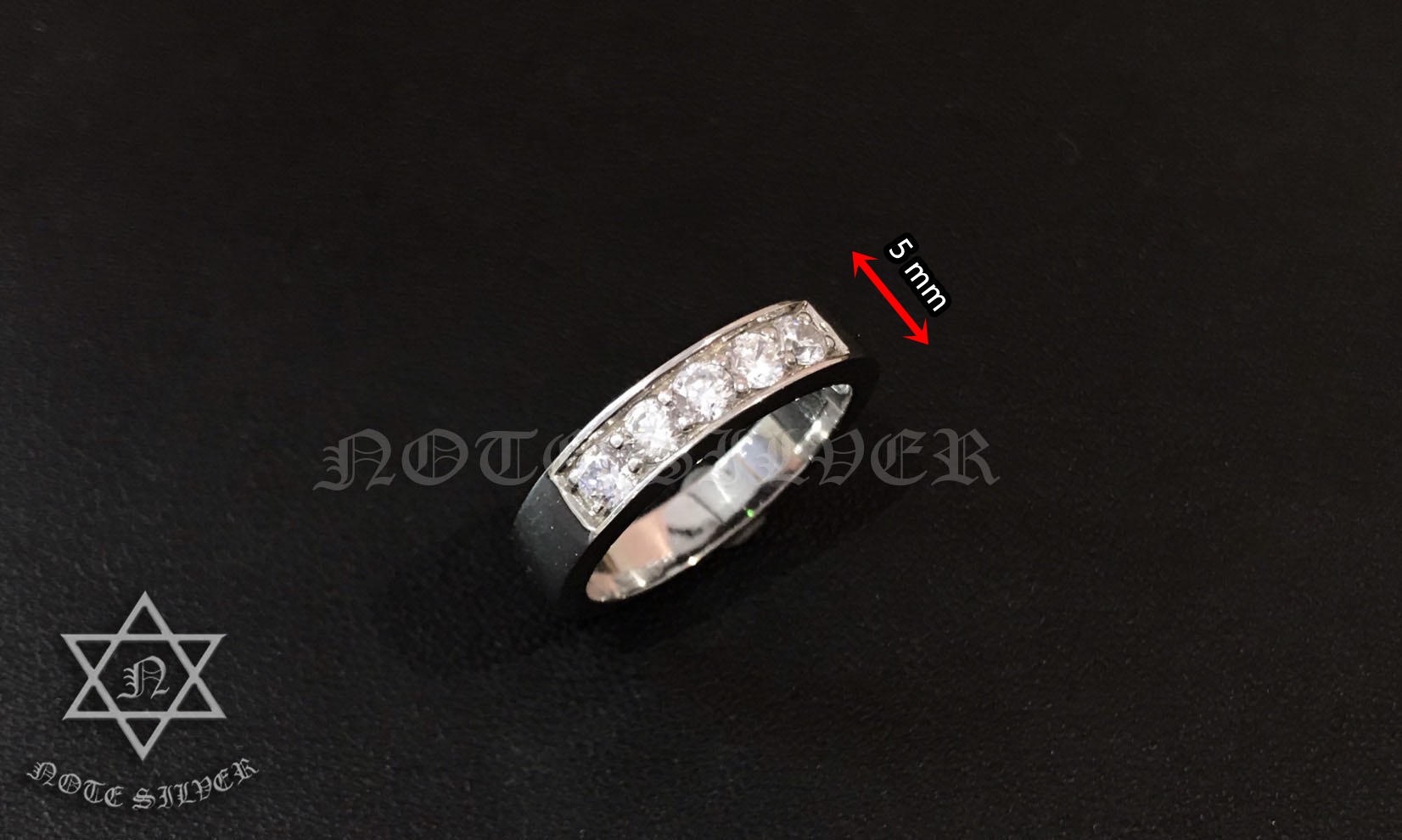 แหวนเงินแท้ ทรงผู้ชาย ฝังเพชรเกรดพรีเมี่ยม ชุบทองคำขาวแท้ NSRG1868