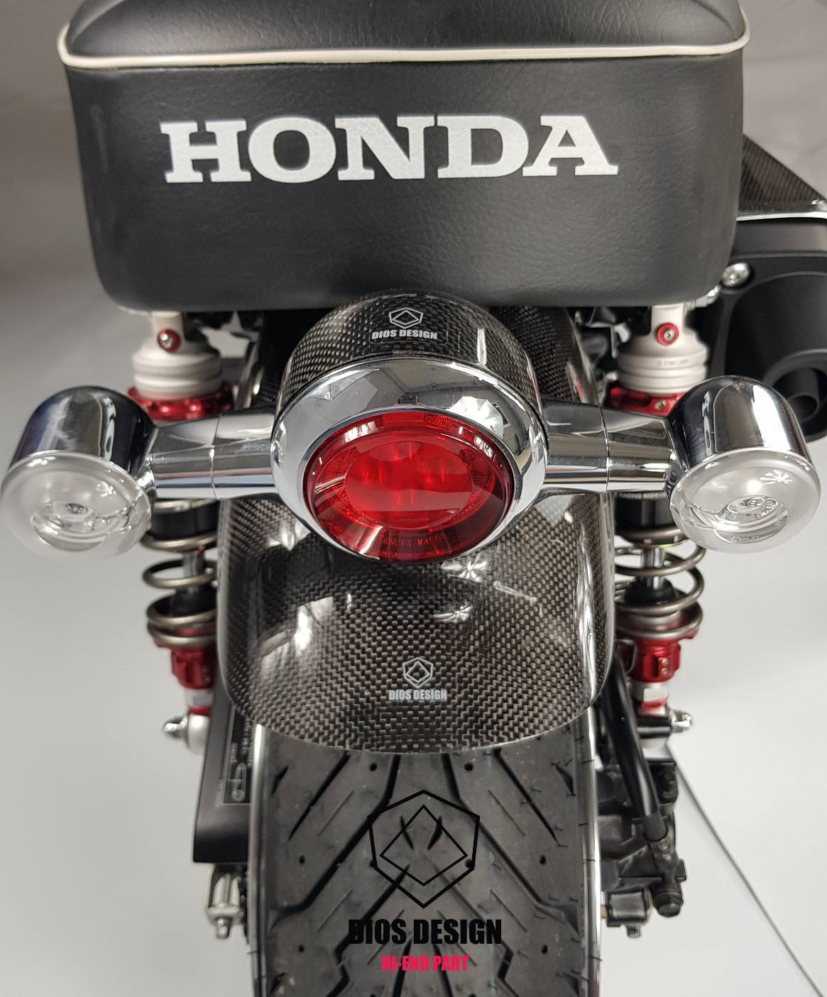 ครอบไฟท้ายแต่ง Dios design for honda Monkey125 เพียวคาร์บอน ราคา 950 บาท