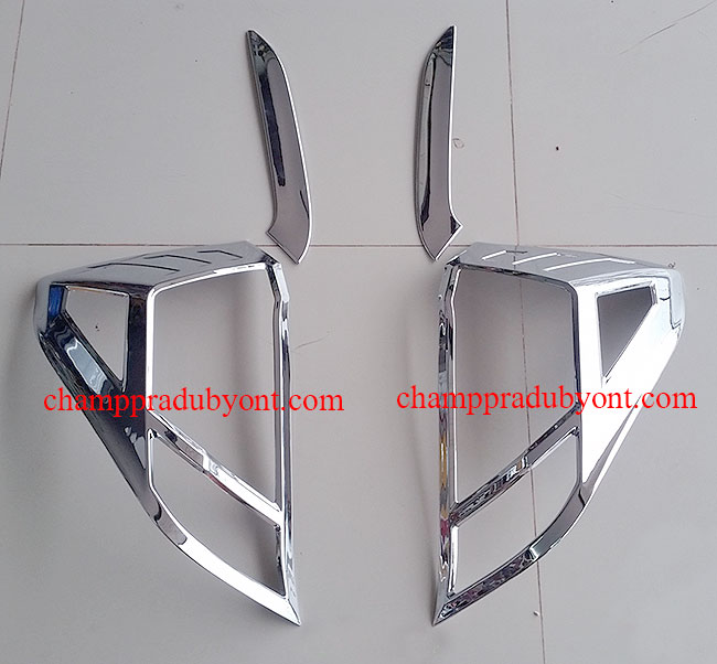 ครอบไฟท้ายโครเมี่ยม HONDA JAZZ 14-16