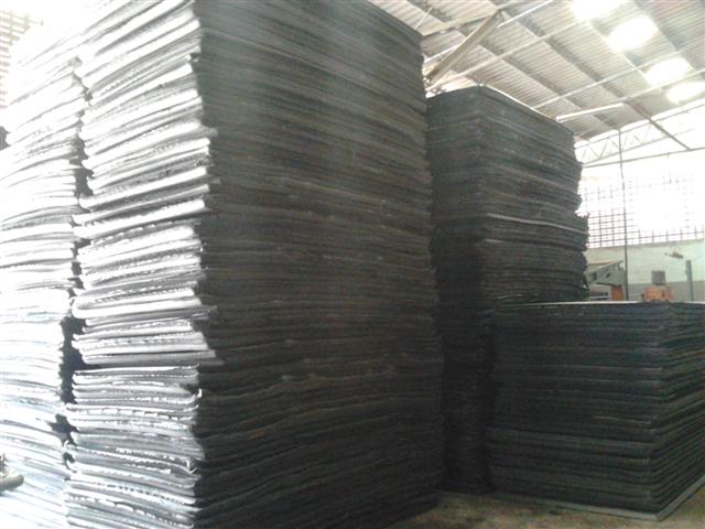 แผ่นยางeva สีดำ หนา 30 mm. กว้าง 130 cm.ยาว 240 cm.