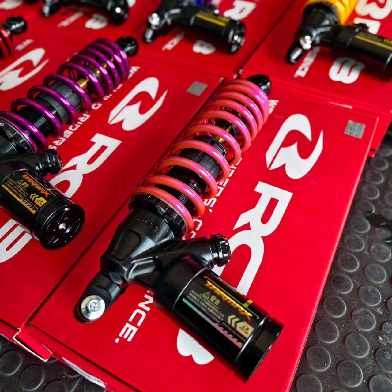 โช้ค RCB ความสูง 320mm. รุ่น Giorno/Lead/GrandFilano/Click125-160/Scoopy i [พร้อมสปริงทำสี]