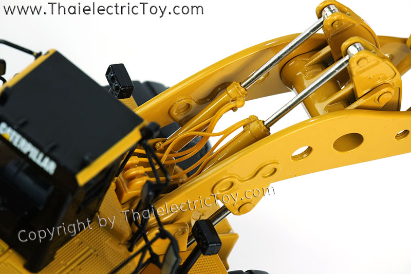 โมเดลรถก่อสร้าง CAT 993K Wheel Loader ขนาด 1:50 เป็นเหล็กทั้งคัน ล้อยาง หนัก 1.5 Kg