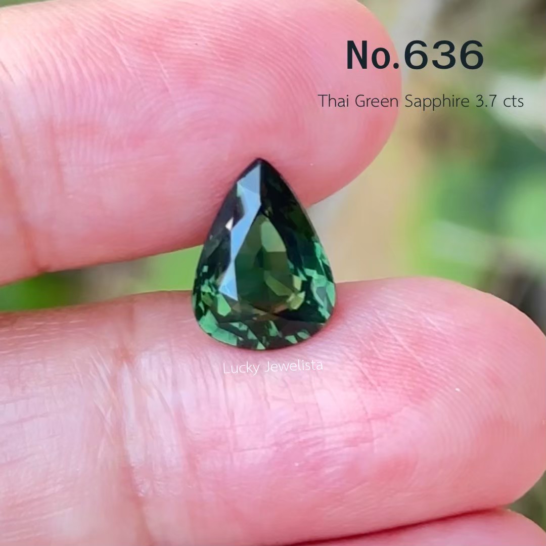 พลอยเขียวส่องบางกะจะ Green Sapphire สีเขียว 3.7 กะรัต หยดน้ำ 1