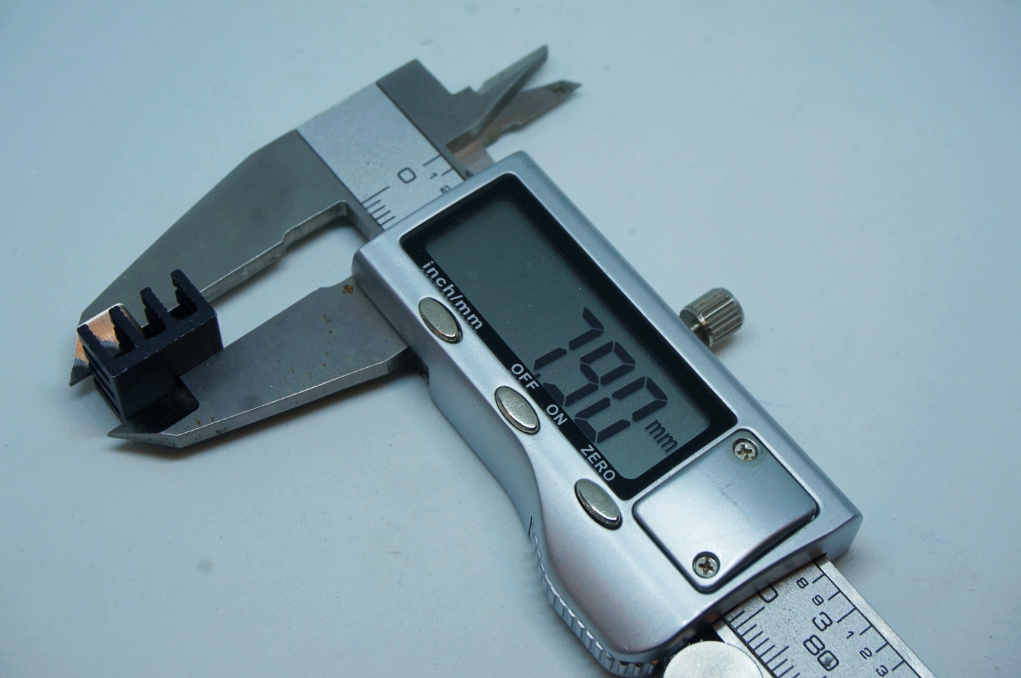 แผ่นระบายความร้อน ขนาด 14x14x6mm