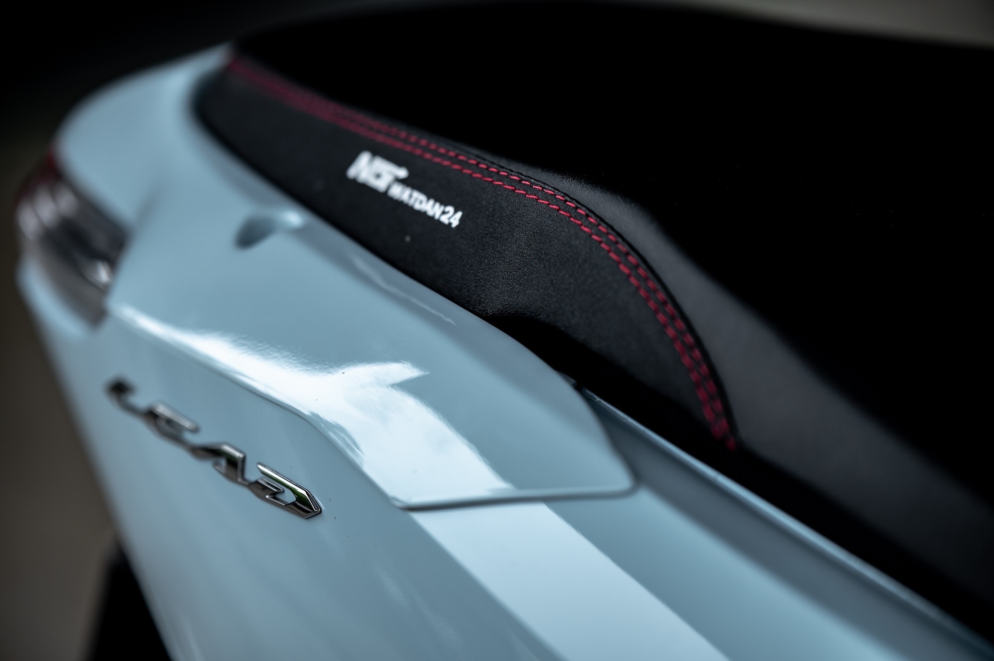 ครอบท้ายปิดรูกันตก Tail fairing cover 1400฿ ( สีพื้นพร้อมพ่น ) 1650฿ ( สีขาว , สีดำ )