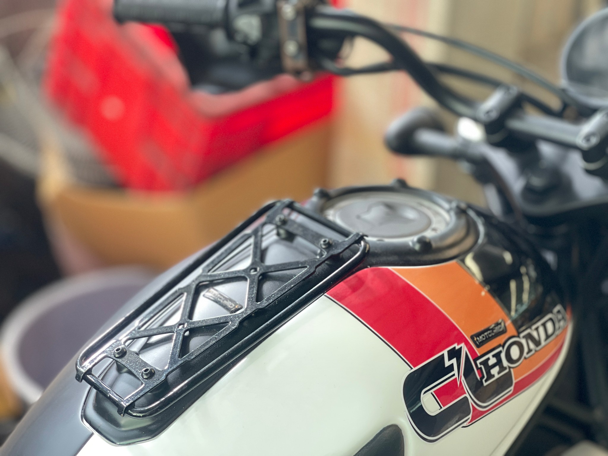 คาดกลางถังมีแร็ค Gas tank rack Motolord CL300//CL500 2390฿