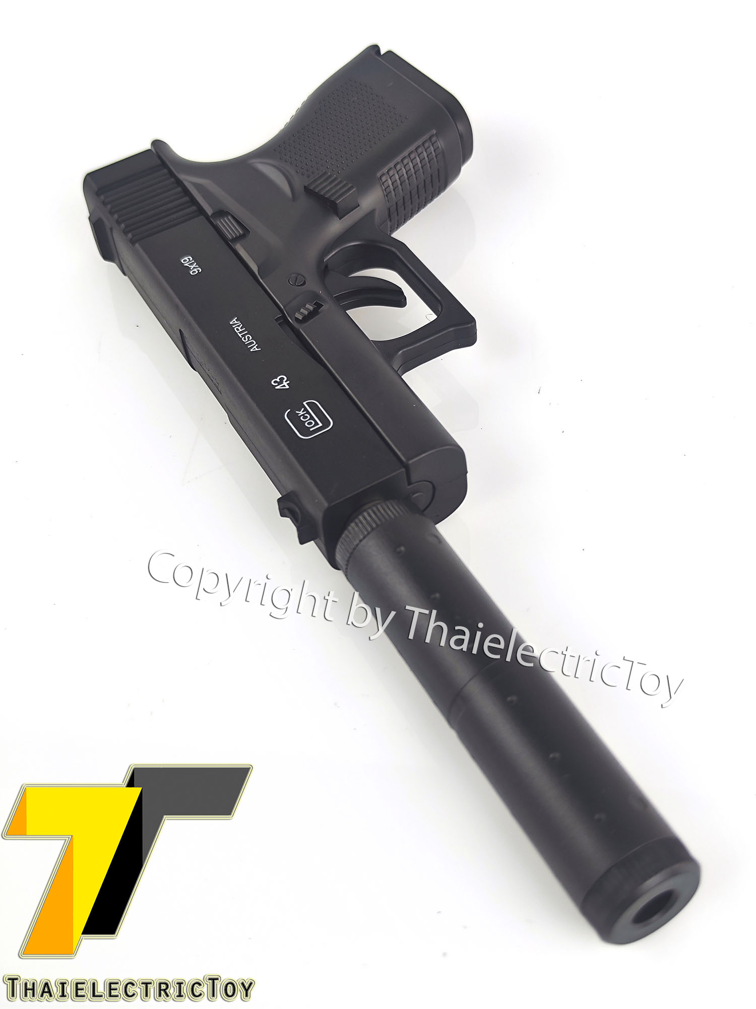 ปืนอัดลมเหล็ก Glock 43 ชักยิงทีล่ะนัด ลำกล้องยาว 6 นิ้ว หนัก 222 กรัม ใช้ลูกกระสุนพลาสติก 6 มิล