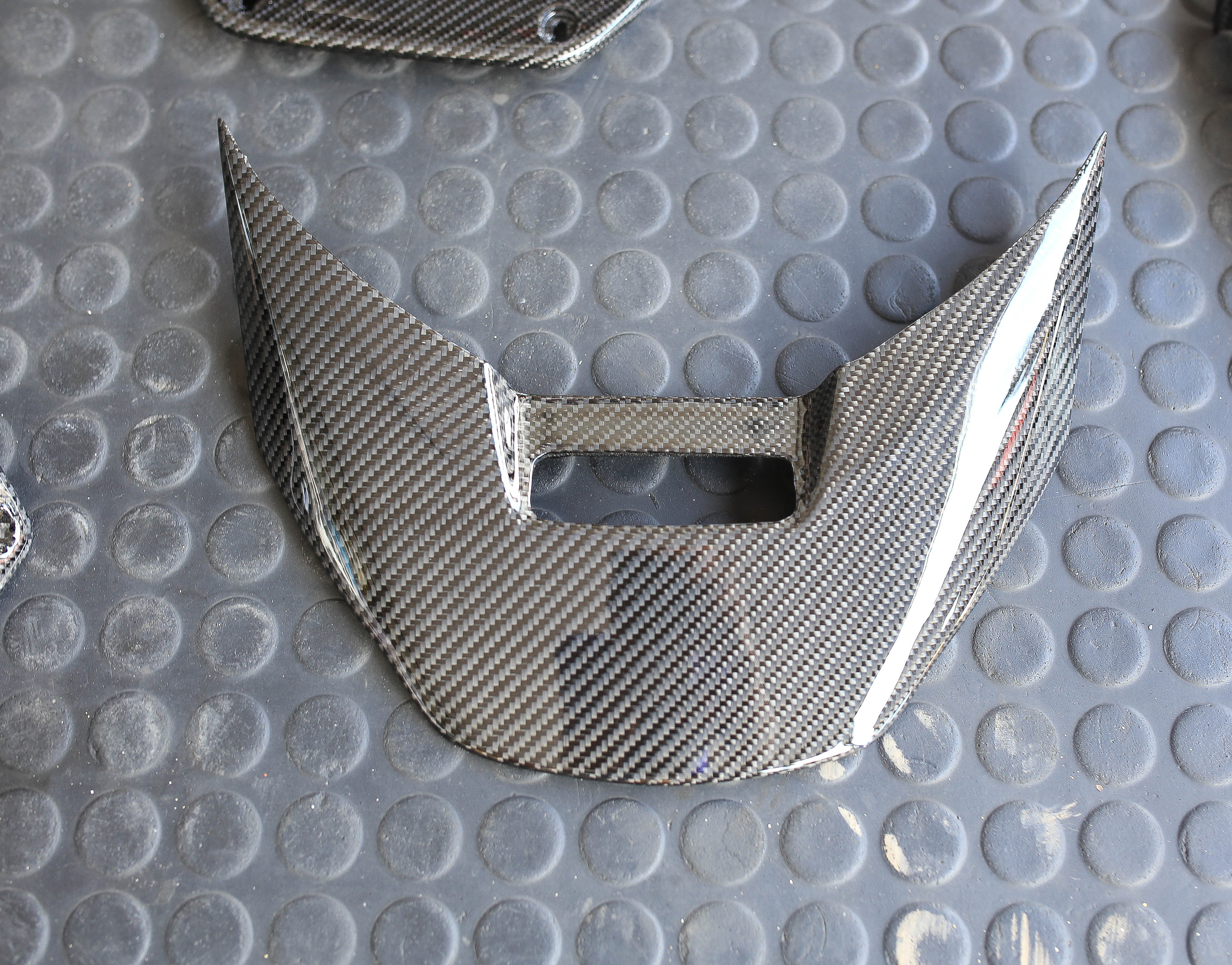 ปิดท้ายใต้เบาะ (ใต้ไฟท้าย) Honda Lead ราคา 1150฿