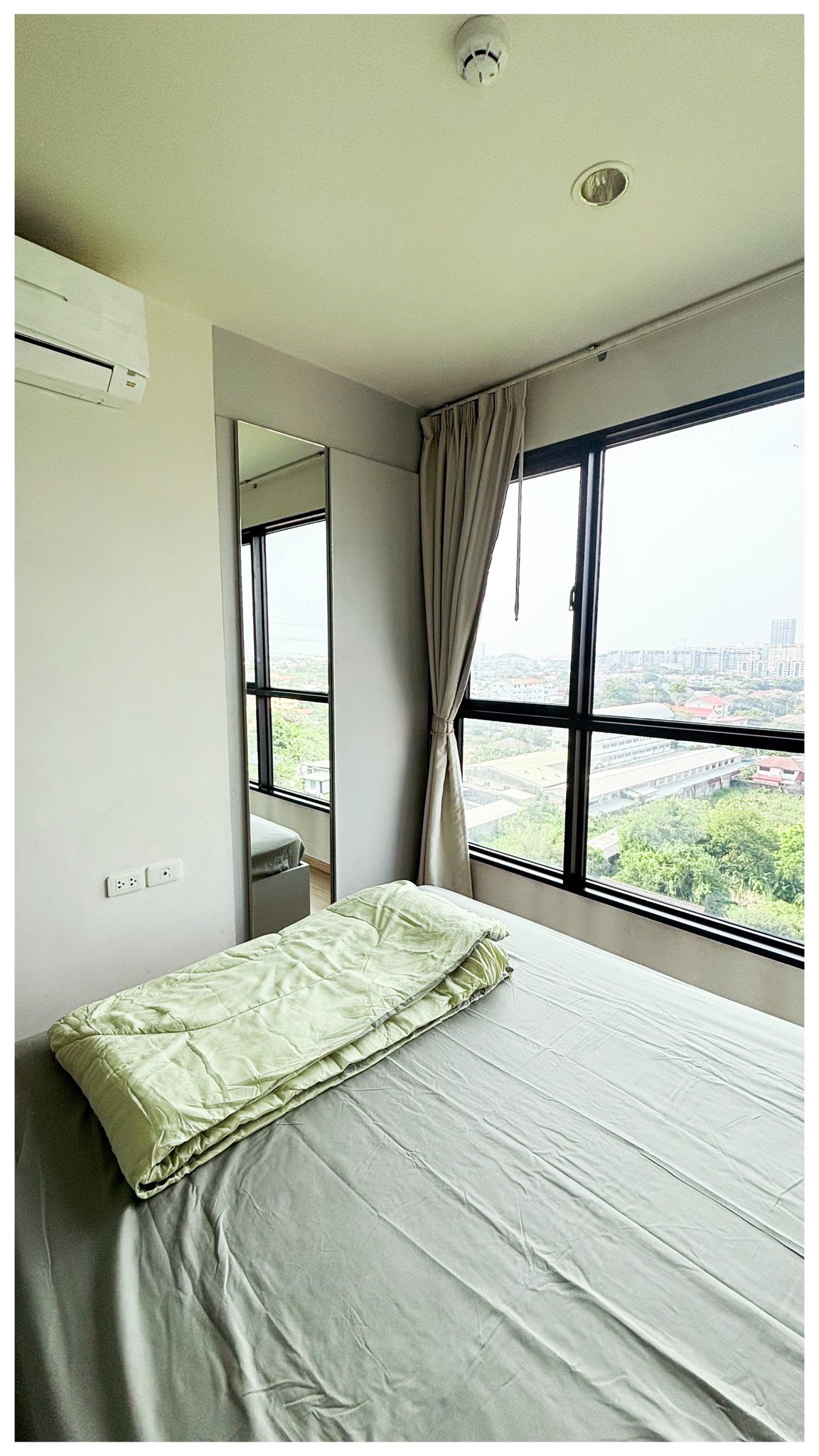 เดอะ เบส แจ้งวัฒนะ - THE BASE CHAENGWATTANA (VIP)