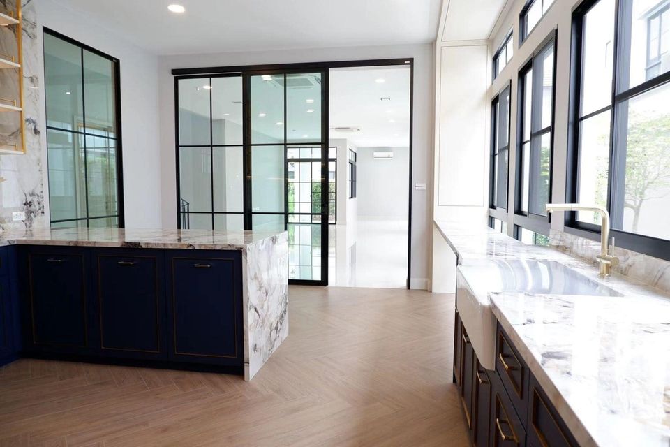 NANTAWAN RAMA9 - KRUNGTHEP KREETHA