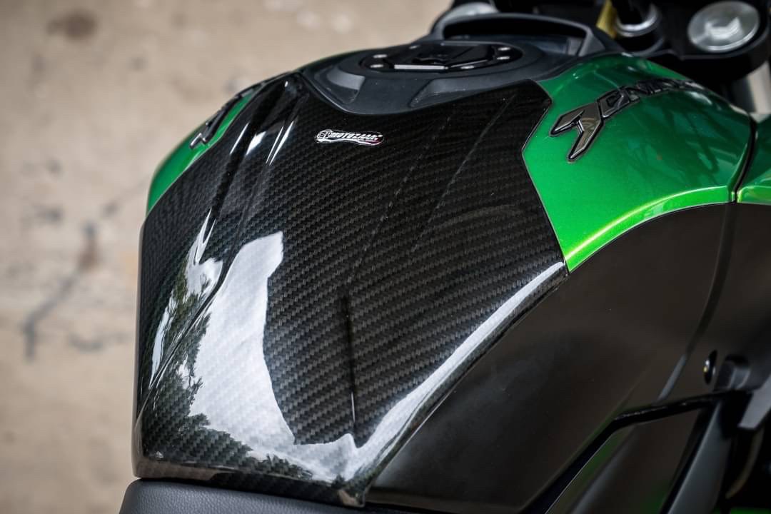 Bajaj Dominar400 1.ชิวหน้า 1700฿ 2.การ์ดครอบถังน้ำมัน ลายเคฟล่า 1700฿ 3.แคชบาร์ 2700฿ 4.แร็คท้าย 3100฿ 5.แร็คท้าย+แร็คกระเป๋า 4950฿