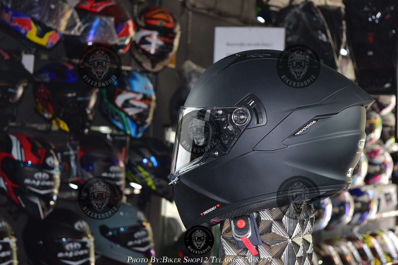 หมวกกันน็อค KYT สีดำด้าน (มีแว่น พับซ่อนได้)