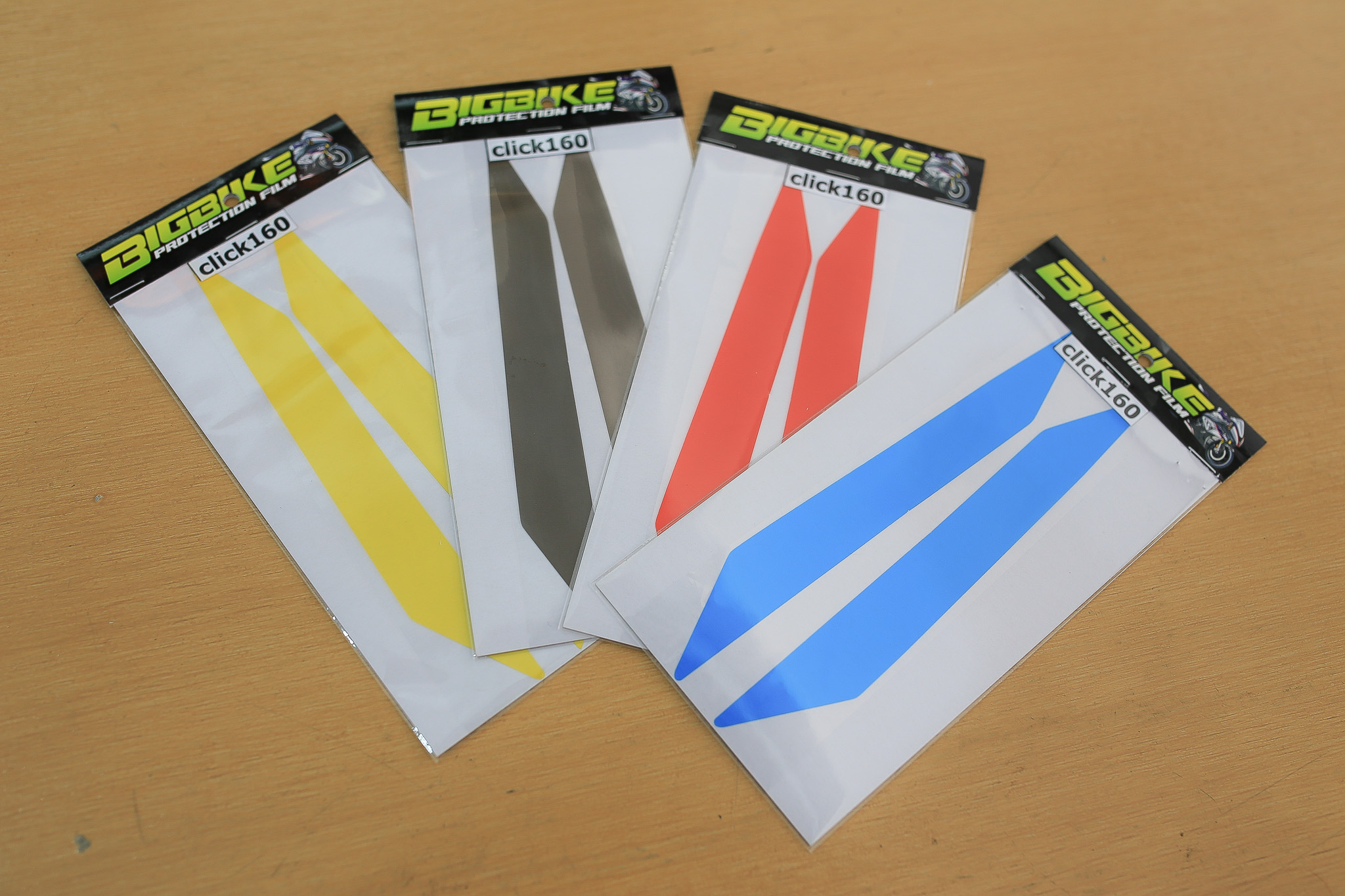 ฟิล์มไฟหรี่ click 160 มีสีชา น้ำเงิน แดง เหลือง ราคา80