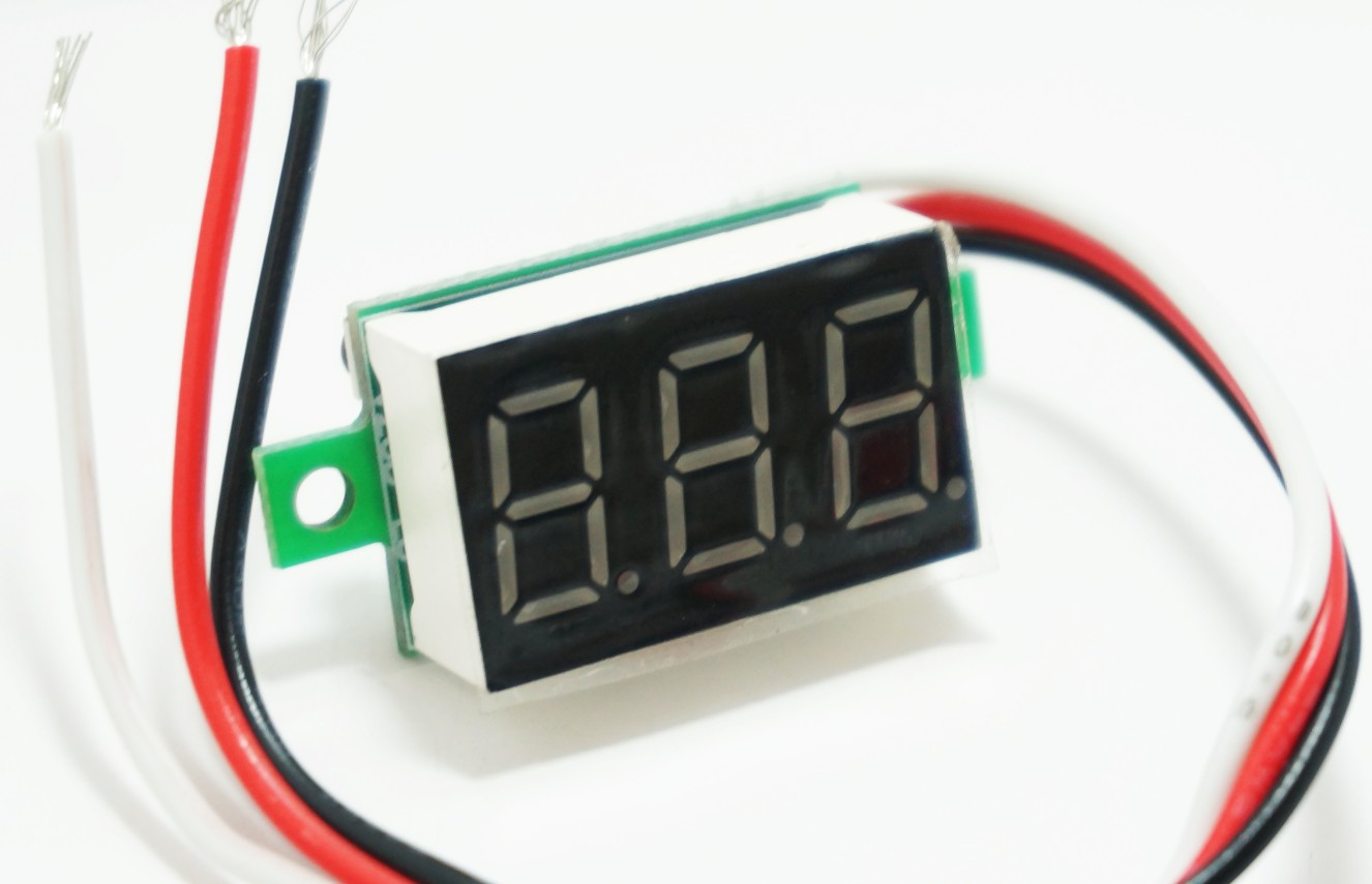 Digital voltmeter meter 0 - 99.9V