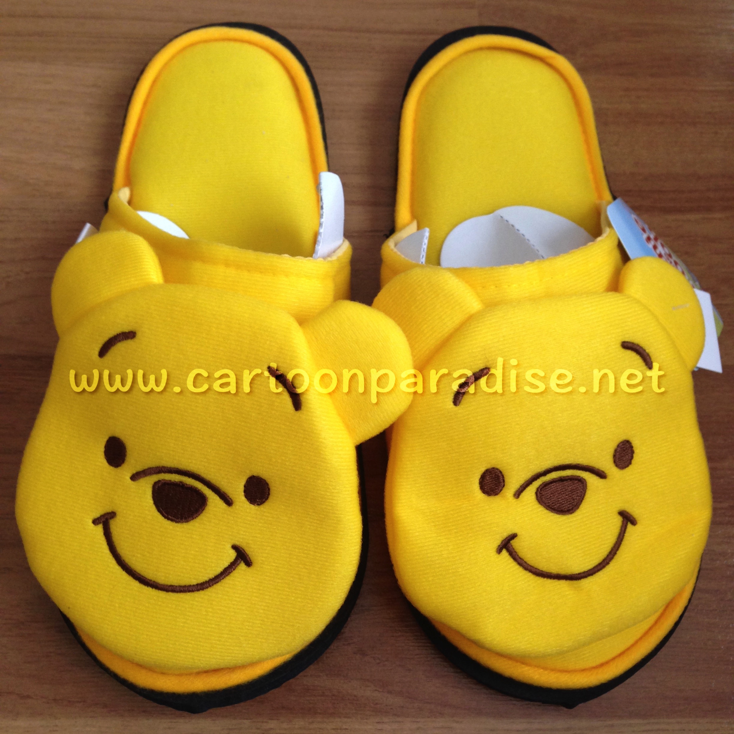 Disney รองเท้าใส่ในบ้าน ดิสนีย์ หมีพูห์ ลิขสิทธิ์แท้ Disney Winnie the Pooh Slippers Shoes Sandal Yellow Free Size