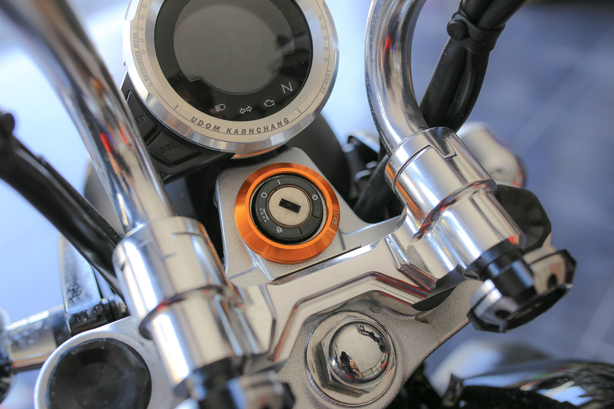 ครอบกุญแจกระเป๋า +ครอบกุญแจแผงคอ HONDA MONKEY 125 U DOM KARNCHANG ราคารวม2ชิ้น 630