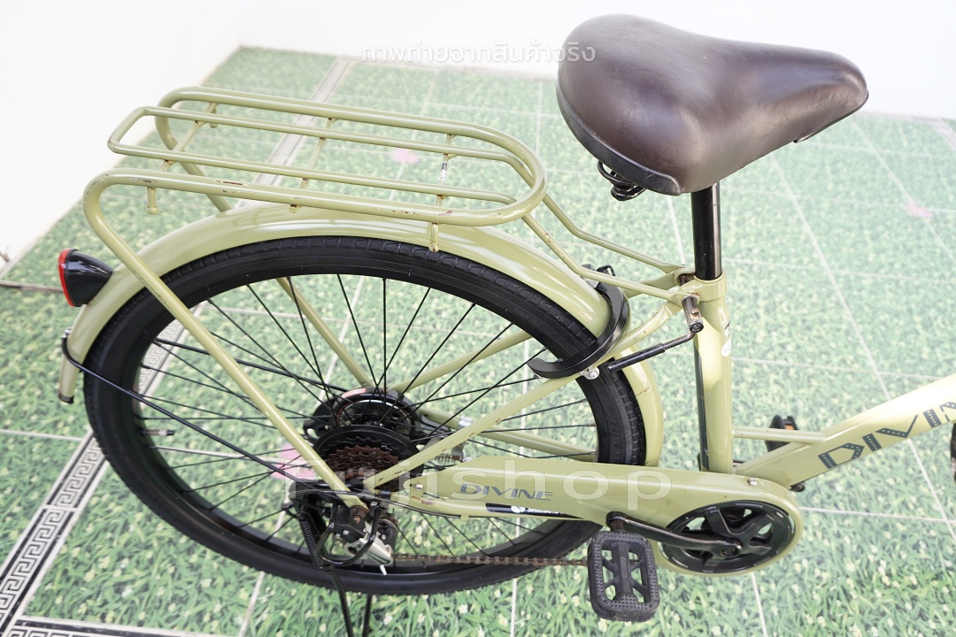 จักรยานแม่บ้านล้อโต ญี่ปุ่น - ล้อ 26x1.95 - เกียร์ 6 สปีด - ไฟหน้าอัตโนมัติ - Divine - สีเขียว [จักรยานมือสอง]