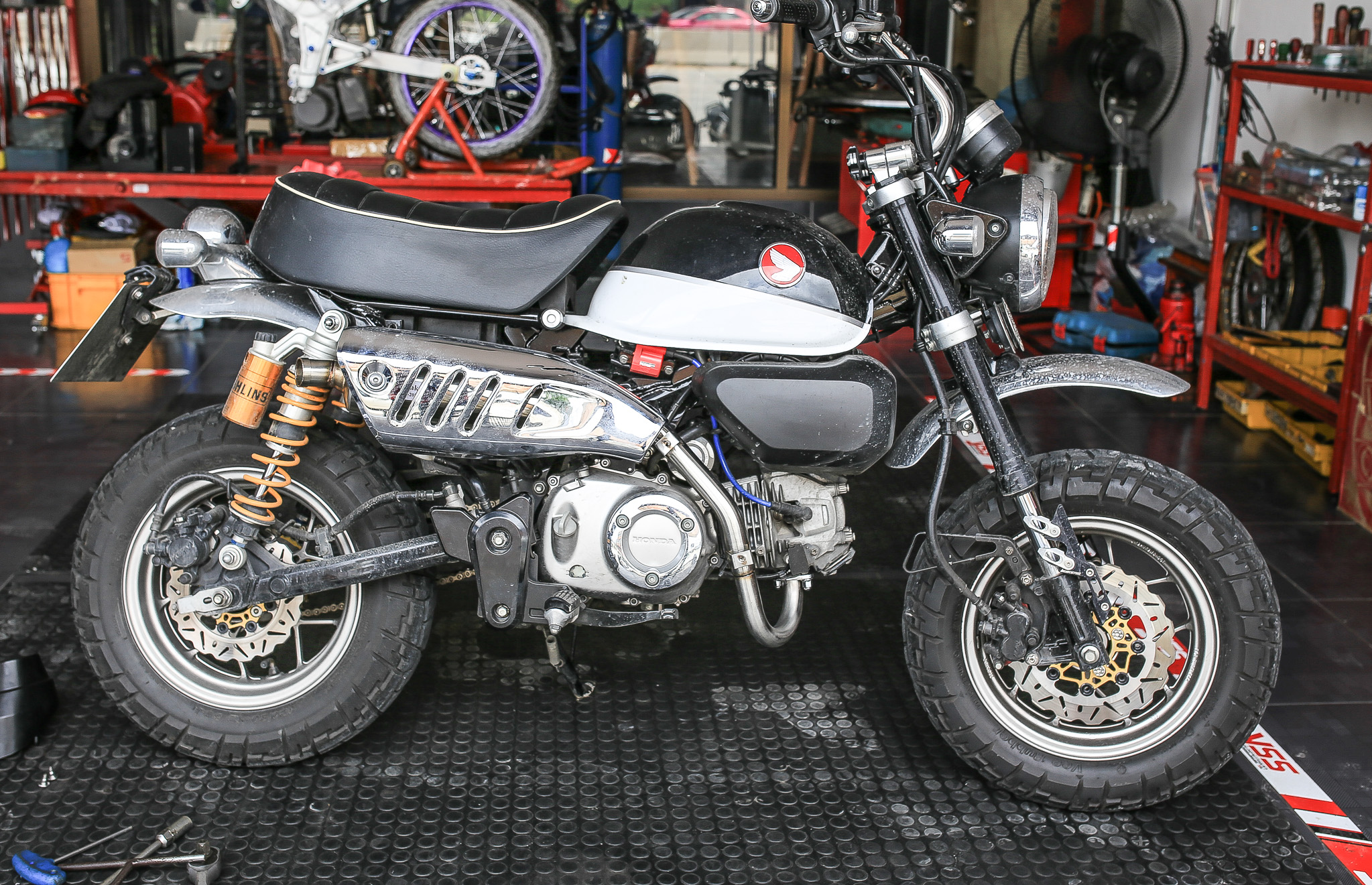 ชุดท่อสแตนเลส monkey125 สามารถใส่กันร้อนท่อเดิมได้ เสียงทุ้มๆหล่อๆในราคาเพียง 3950