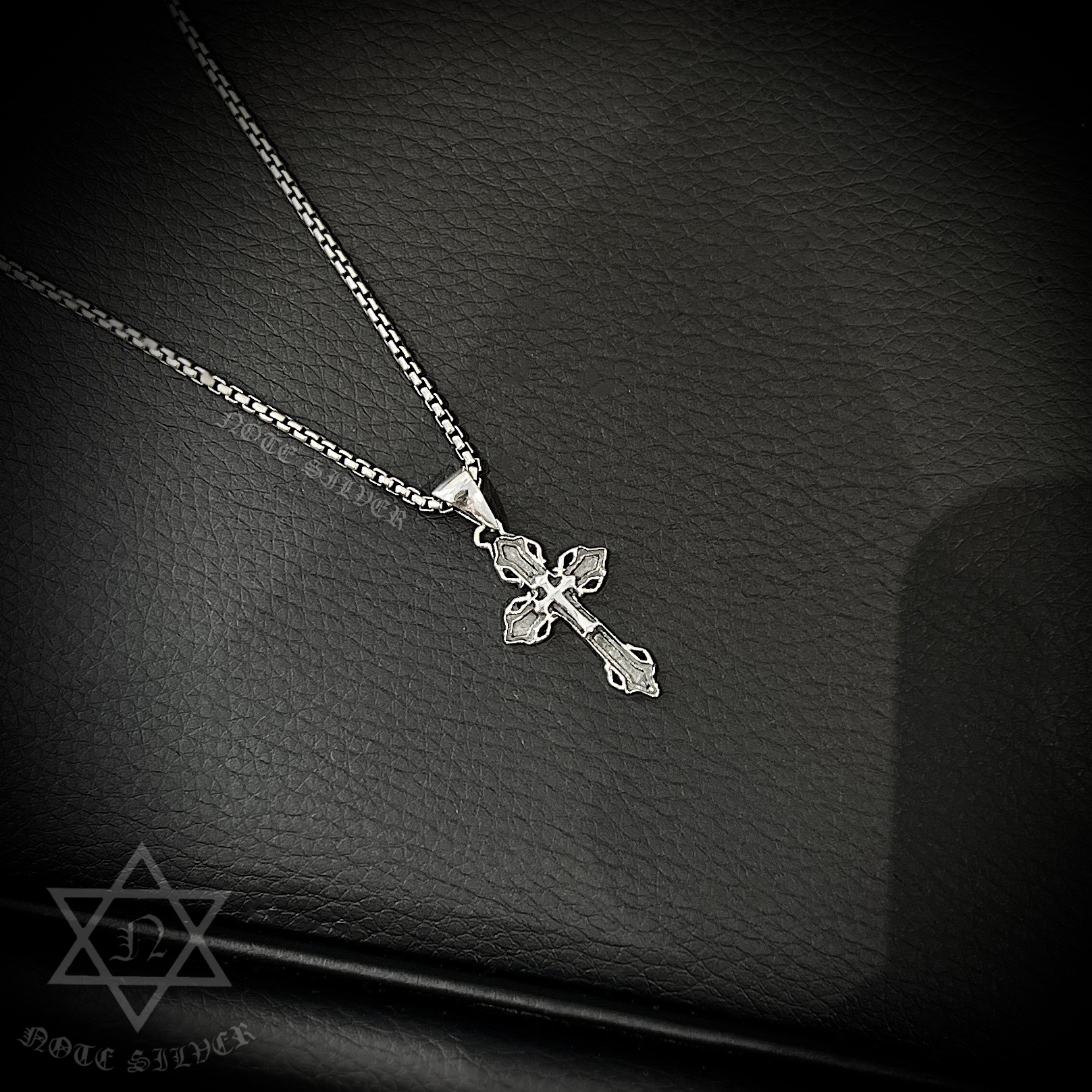 จี้กางเขนสไตล์กอธิกเงินแท้ Sterling Silver 925 NSPD3398