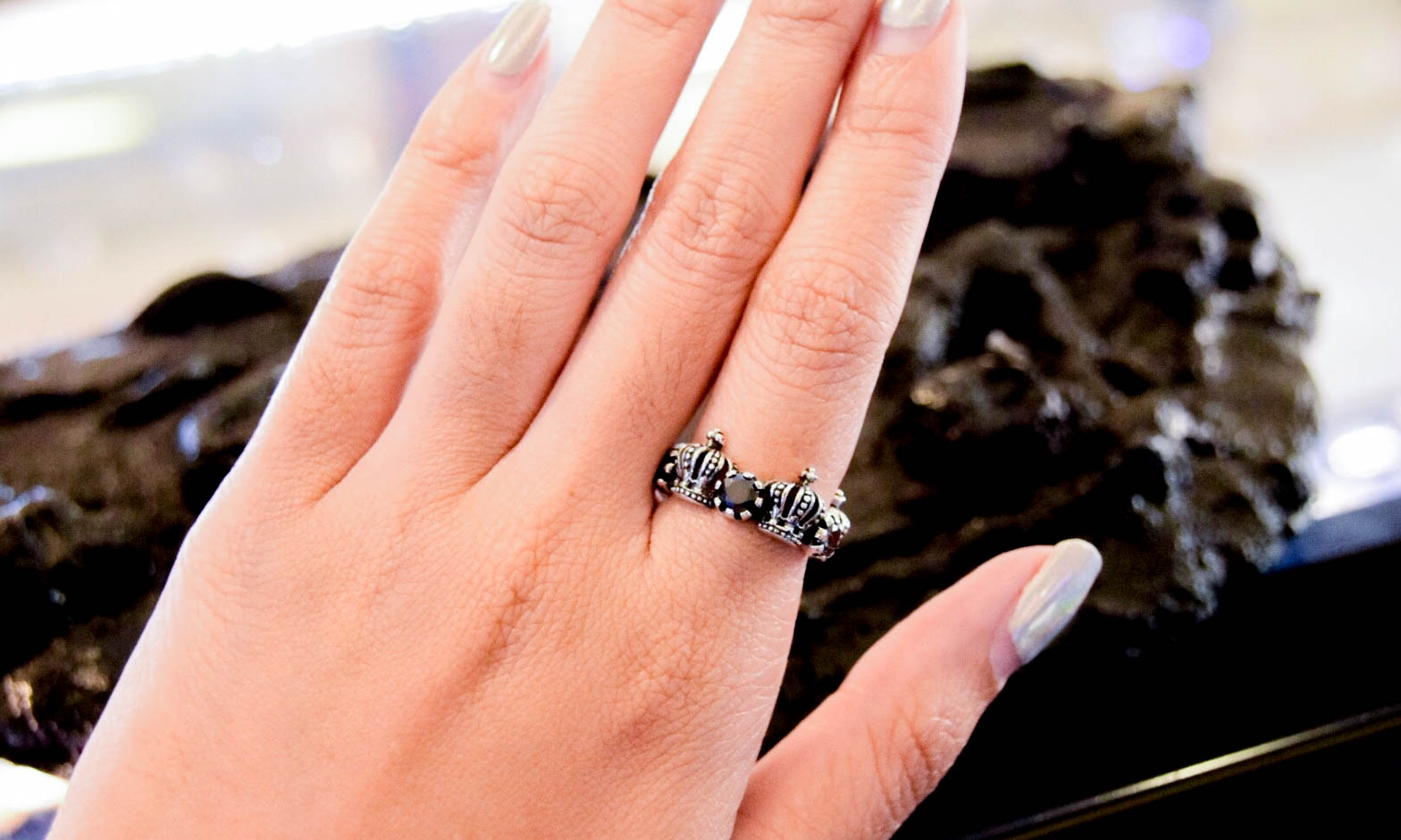 แหวนเงินแท้ ทรงมงกุฎ ฝังนิล Sterling Silver 925 NSRG1387