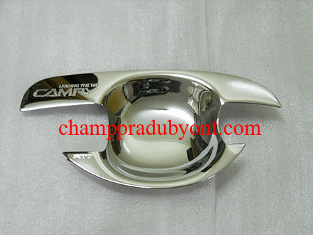 ถ้วยรองมือเปิดประตูโครเมี่ยม TOYOTA CAMRY 06-12