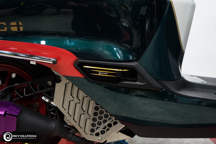 พักเท้าหลัง REVOLUTION/ทูโทน GIORNO125