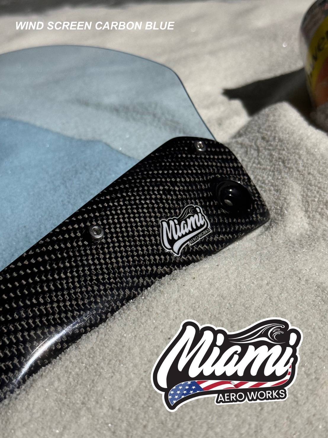 ชิวหน้า MIAMI AEROWORKS 🌊☀️ “WIND SCREEN CARBON BLUE XMAX300 คาร์บอนดีไซน์ ฉีกรูปแบบเดิมๆ กับความสวยงาม ที่ดูมีระดับ ชิวหน้าใส ผนวกรวมเข้ากับ คาร์บอนแท้ YAMAHA XMAX300 ในราคาพิเศษ ช่วงเปิดตัว เพียง “1,990 บาท“ จากราคาปกติ 2,490 บาท
