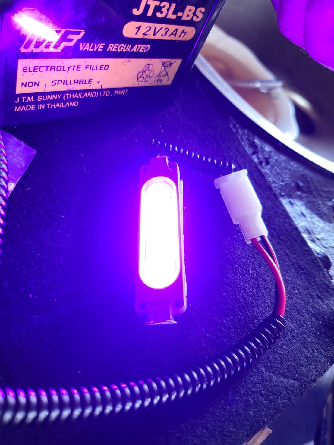 ไฟ LED ใส่ตรงฝาครอบแต่ง GIORNO สี แดง เขียว ขาว ฟ้า ม่วง ราคา250