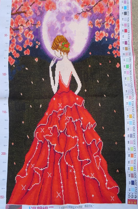 lady-1135 *สินค้าหมด* ชุดปักครอสติช ลายสาวสวยในชุดแดง ( ปักเต็มผืนผ้า ไม่มีเดินเส้น ผ้า11CTพิมพ์ลาย ปัก 3 เส้นเล็ก ) ขนาด 50*63 ซม.ผ้าครอสติช 11CTพิมพ์ลายปักบนผ้า ไหมคอตตอน 25 สี ผังลาย เข็ม