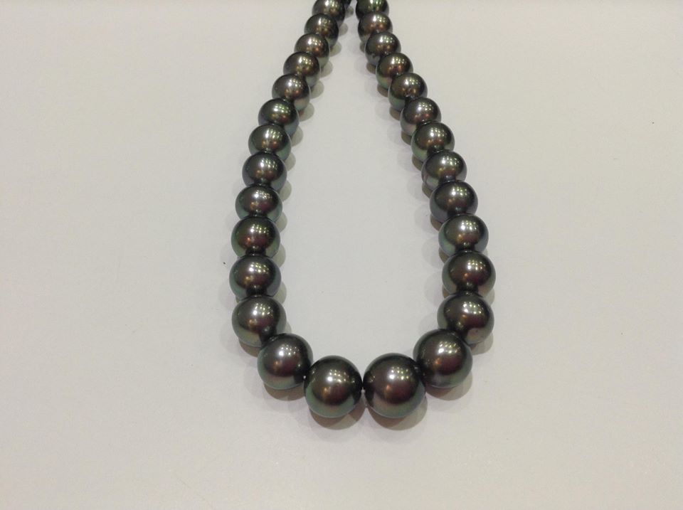 ไข่มุก south sea ขนาด 8-11 มิล กลม สีดำอมเขียว AA++